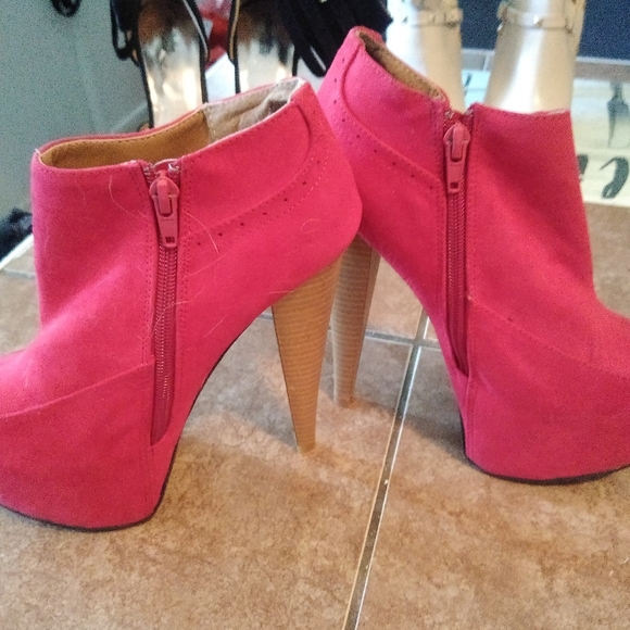 Women's heels - Picture 3 of 3